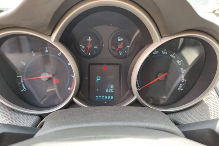 Used Chevrolet Cruze 2011 1.6L SE Automatic Instrument Cluster
