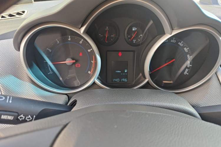 Used Chevrolet Cruze 2011 1.6L SE MT Transformers Edition Instrument Cluster