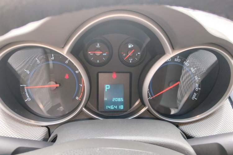 Used Chevrolet Cruze 2011 1.6L SE Automatic Edition – Transformers Version Instrument Cluster