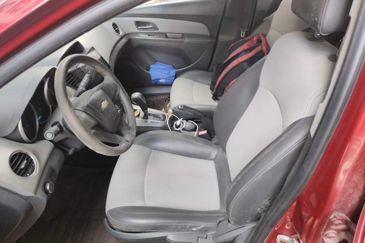 Used Chevrolet Cruze 2011 1.6L SL Grand Touring Edition Automatic Left Front Seat