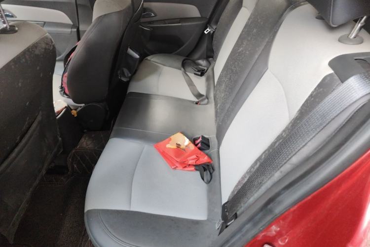 Used Chevrolet Cruze 2011 1.6L SL Grand Touring Edition Automatic Left Rear Seat