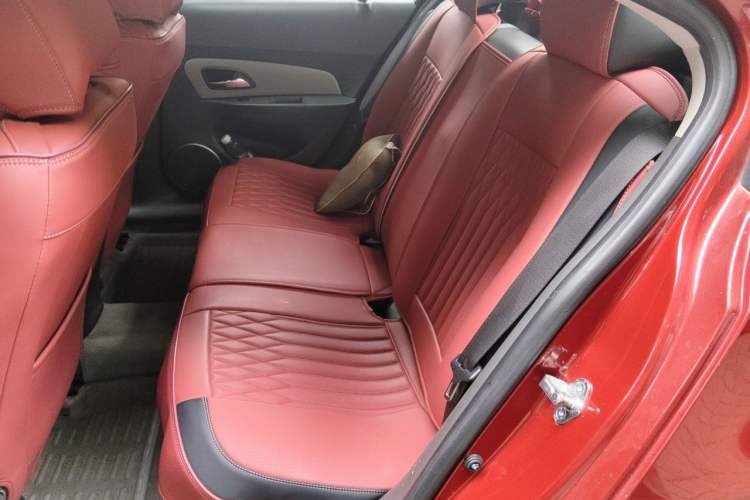 Used Chevrolet Cruze 2011 1.6L SE Automatic Edition – Transformers Version Left Rear Seat