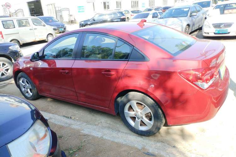 Used Chevrolet Cruze 2011 1.8L SE Automatic Left Side