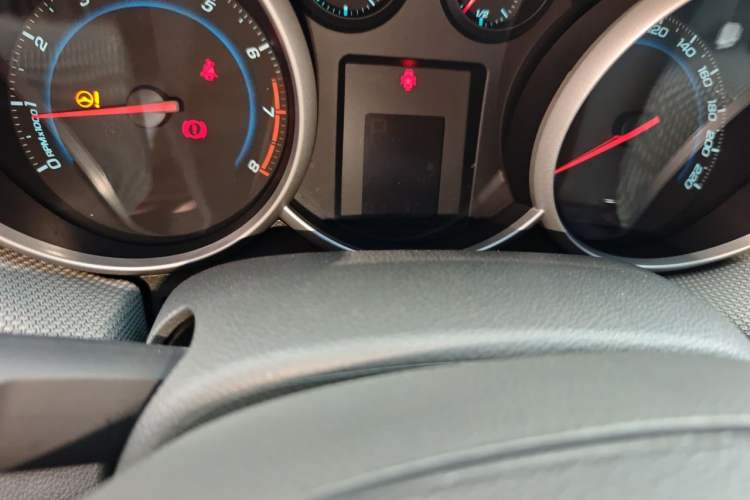 Used Chevrolet Cruze 2011 1.6L SE Automatic Odometer Close Up