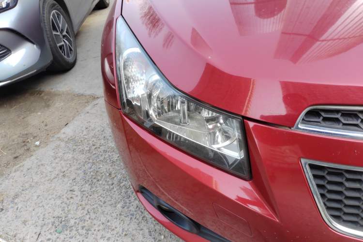 Used Chevrolet Cruze 2011 1.8L SE Automatic Right Front Headlight