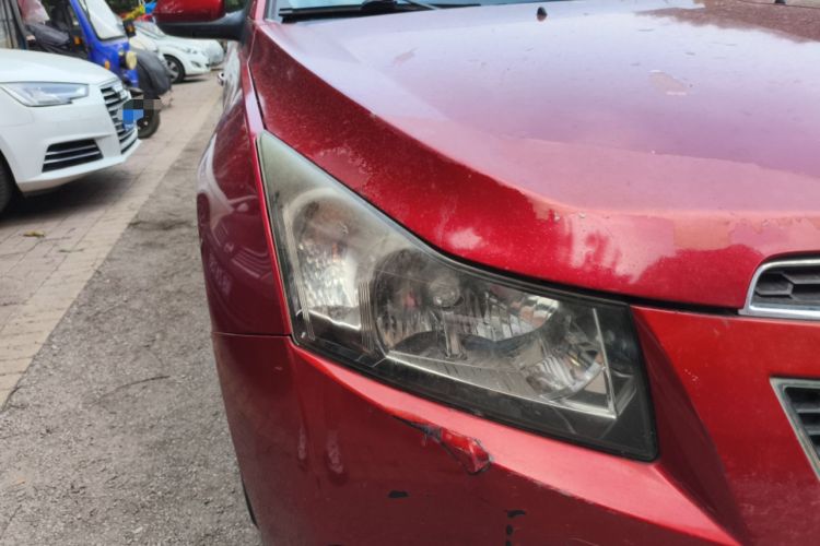 Used Chevrolet Cruze 2011 1.6L SE MT Transformers Edition Right Front Headlight