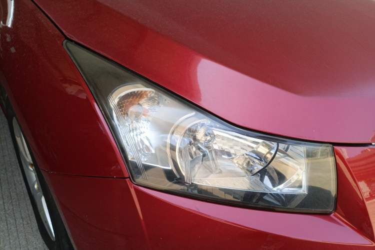 Used Chevrolet Cruze 2011 1.8L SE Automatic Right Front Headlight