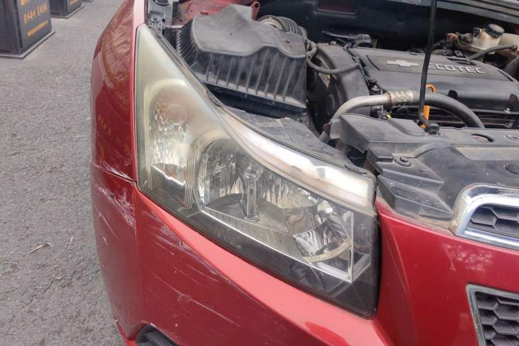 Used Chevrolet Cruze 2011 1.6L SL Grand Touring Edition Automatic Right Front Headlight