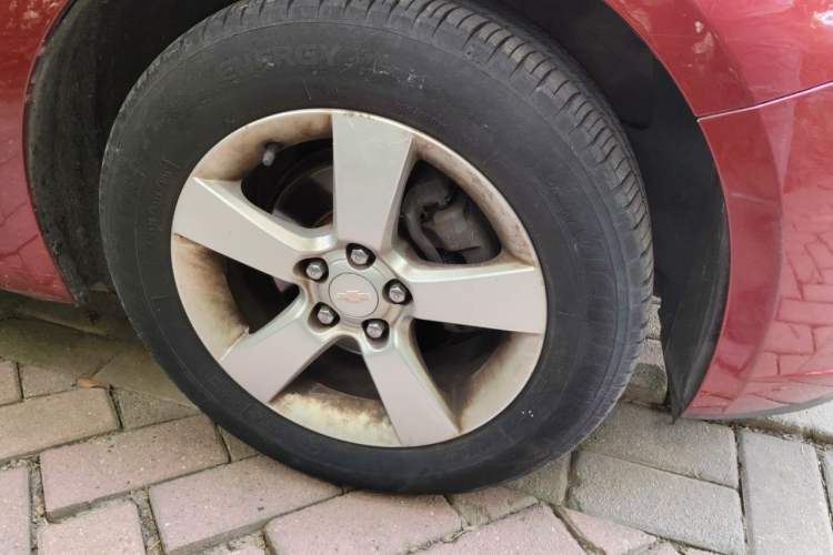 Used Chevrolet Cruze 2011 1.6L SE Automatic Edition – Transformers Version Right Front Wheel Hub