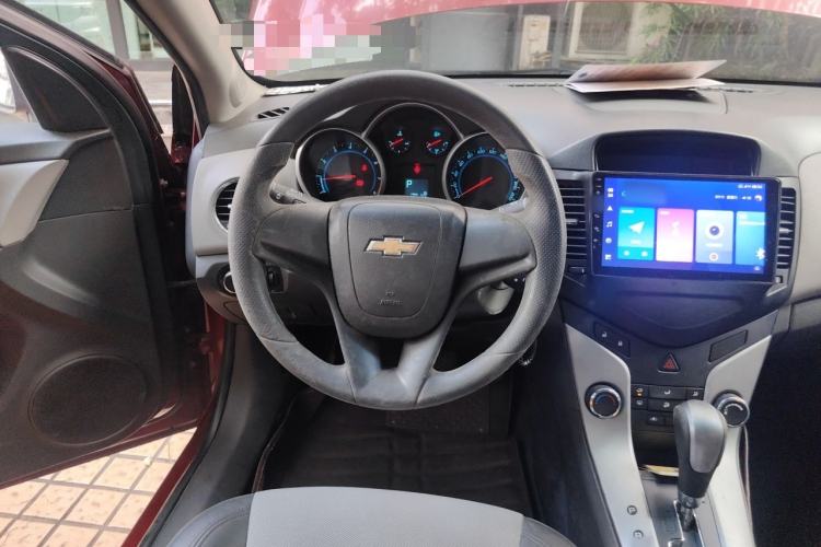 Used Chevrolet Cruze 2011 1.6L SL Grand Touring Edition Automatic Steering Wheel