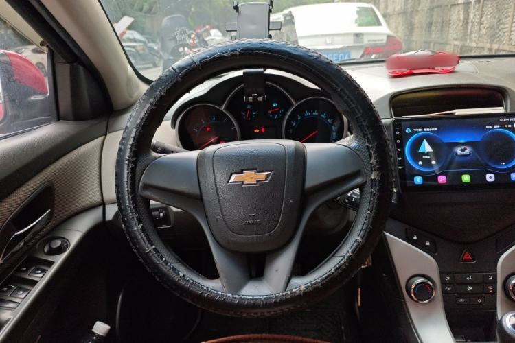 Used Chevrolet Cruze 2011 1.6L SE MT Transformers Edition Steering Wheel