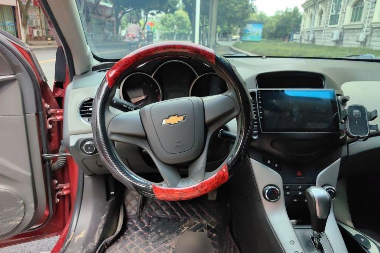 Used Chevrolet Cruze 2011 1.6L SL Grand Touring Edition Automatic Steering Wheel