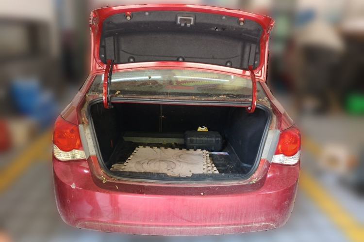 Used Chevrolet Cruze 2011 1.6L SE Automatic Trunk