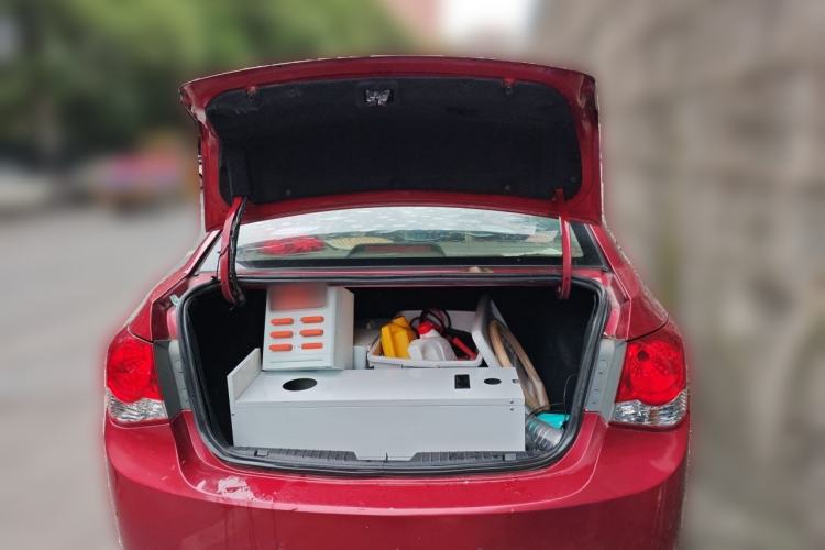 Used Chevrolet Cruze 2011 1.6L SE MT Transformers Edition Trunk