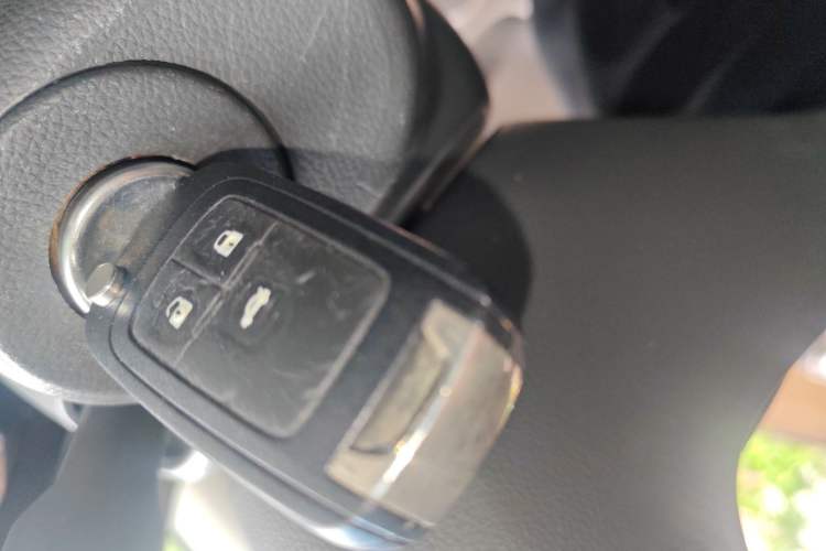 Used Chevrolet Cruze 2011 1.8L SE Automatic Vehicle Key