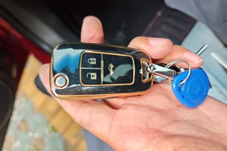 Used Chevrolet Cruze 2011 1.6L SE Automatic Vehicle Key