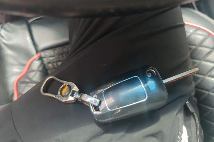 Used Chevrolet Cruze 2011 1.6L SL Grand Touring Edition Automatic Vehicle Key