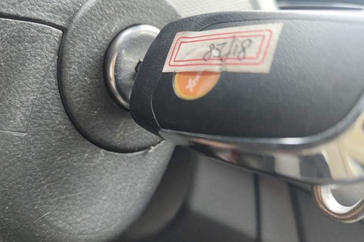 Used Chevrolet Cruze 2011 1.6L SL Grand Touring Edition Automatic Vehicle Key