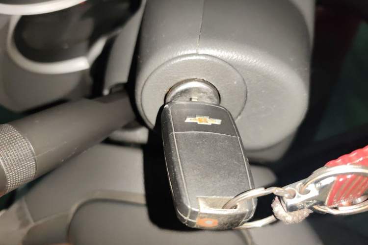 Used Chevrolet Cruze 2011 1.8L SE Automatic Vehicle Key