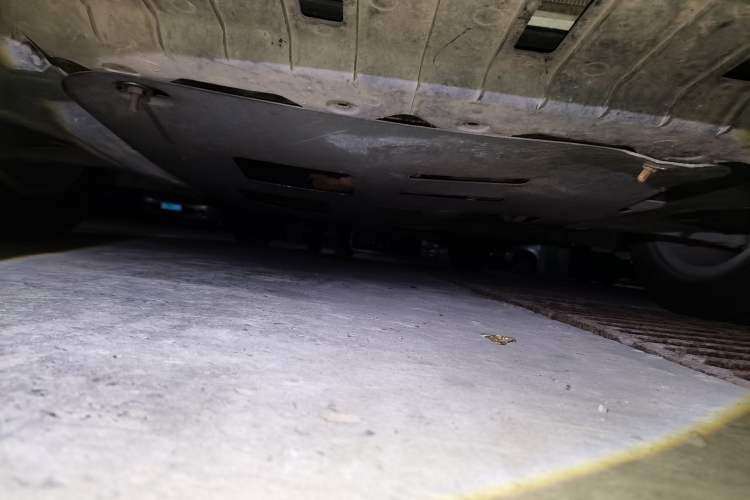 Used Chevrolet Cruze 2011 1.8L SX Automatic Transmission Chassis Front