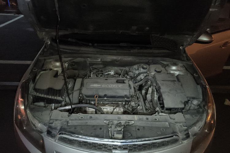 Used Chevrolet Cruze 2011 1.8L SE Automatic Engine Bay