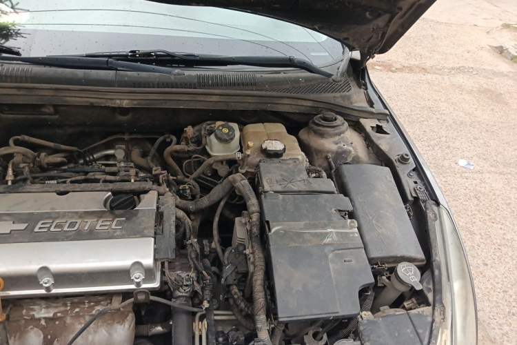 Used Chevrolet Cruze 2011 1.8L SE Automatic Engine Bay Left
