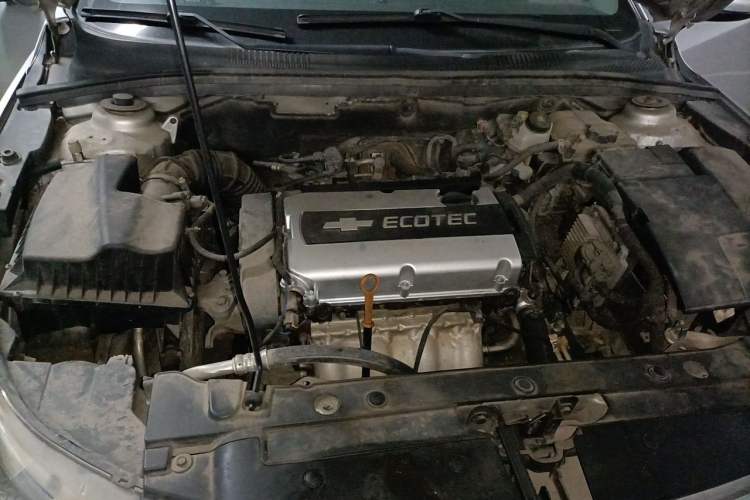 Used Chevrolet Cruze 2011 1.6L SL Grand Touring Edition Automatic Engine Bay Right
