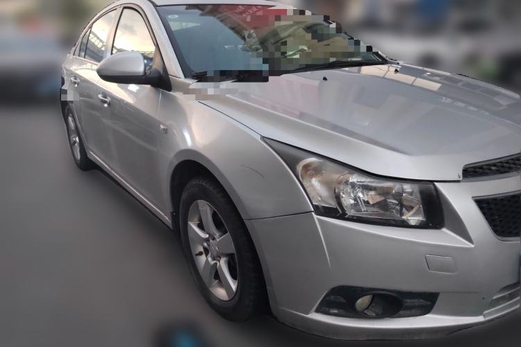 Used Chevrolet Cruze 2011 1.8L SX Automatic Transmission Front Right 45 Deg