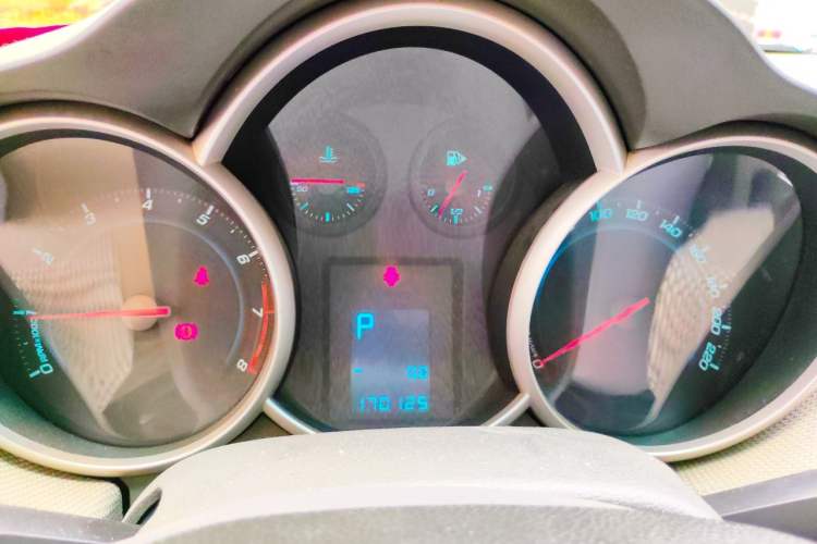 Used Chevrolet Cruze 2011 1.8L SE Automatic Instrument Cluster