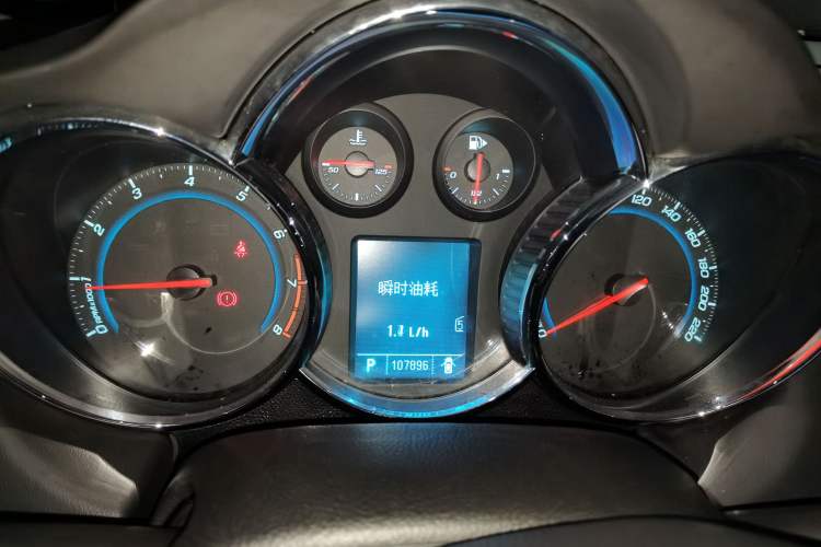 Used Chevrolet Cruze 2011 1.8L SX Automatic Transmission Instrument Cluster