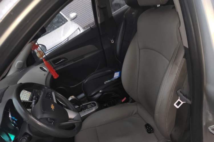 Used Chevrolet Cruze 2011 1.8L SX Automatic Transmission Left Front Seat