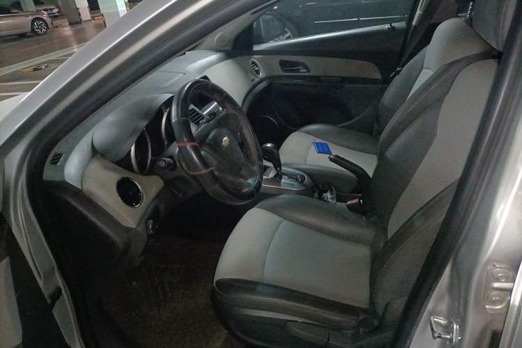 Used Chevrolet Cruze 2011 1.6L SL Grand Touring Edition Automatic Left Front Seat