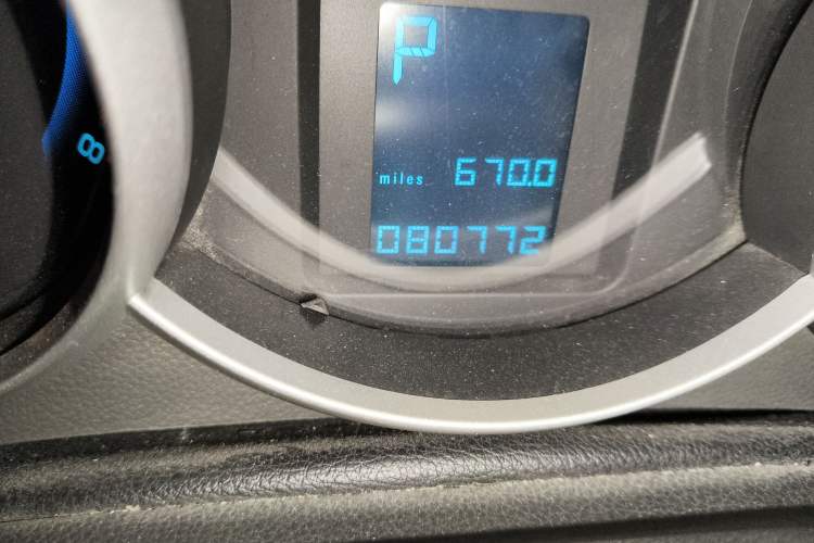 Used Chevrolet Cruze 2011 1.8L SE Automatic Odometer Close Up