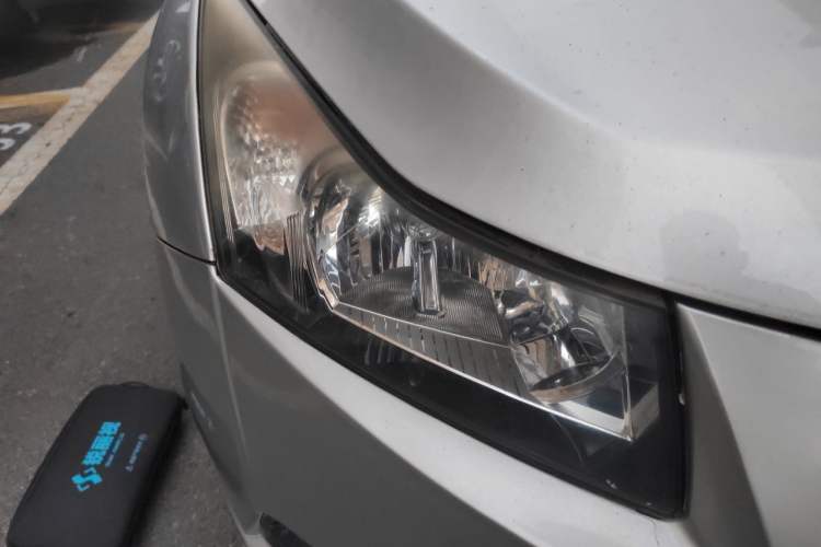 Used Chevrolet Cruze 2011 1.8L SX Automatic Transmission Right Front Headlight