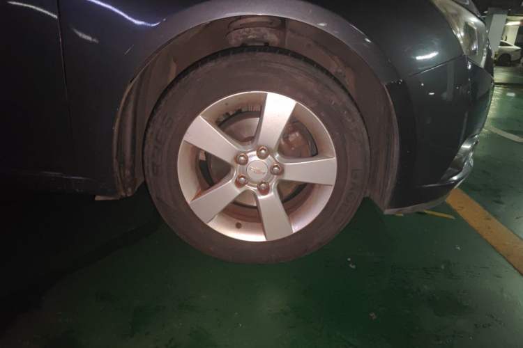 Used Chevrolet Cruze 2011 1.8L SE Automatic Right Front Wheel Hub