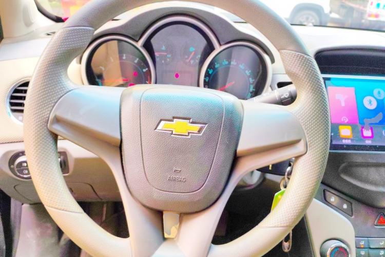 Used Chevrolet Cruze 2011 1.8L SE Automatic Steering Wheel