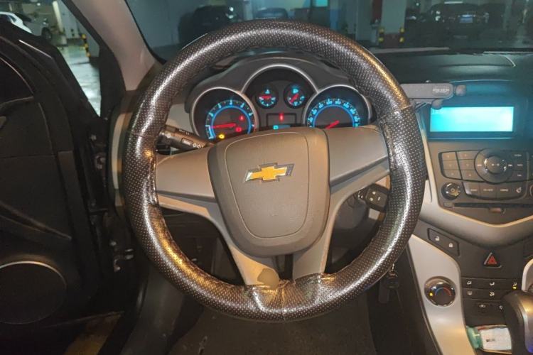 Used Chevrolet Cruze 2011 1.8L SE Automatic Steering Wheel