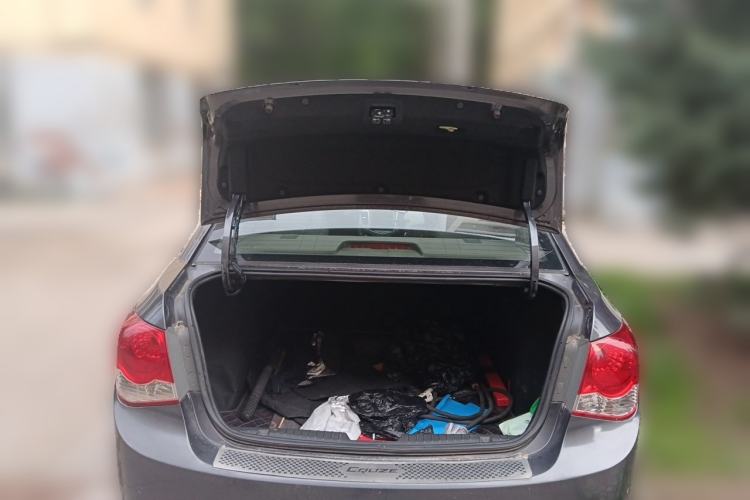 Used Chevrolet Cruze 2011 1.8L SE Automatic Trunk