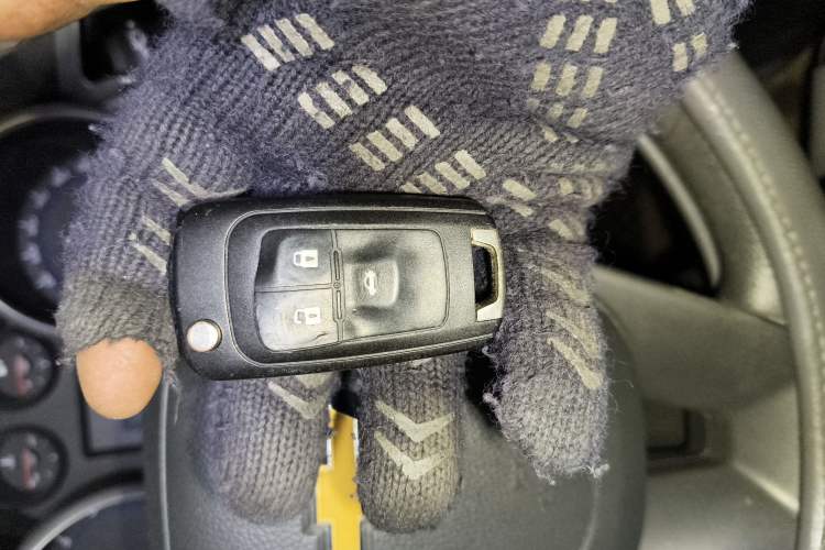 Used Chevrolet Cruze 2011 1.8L SE Automatic Vehicle Key