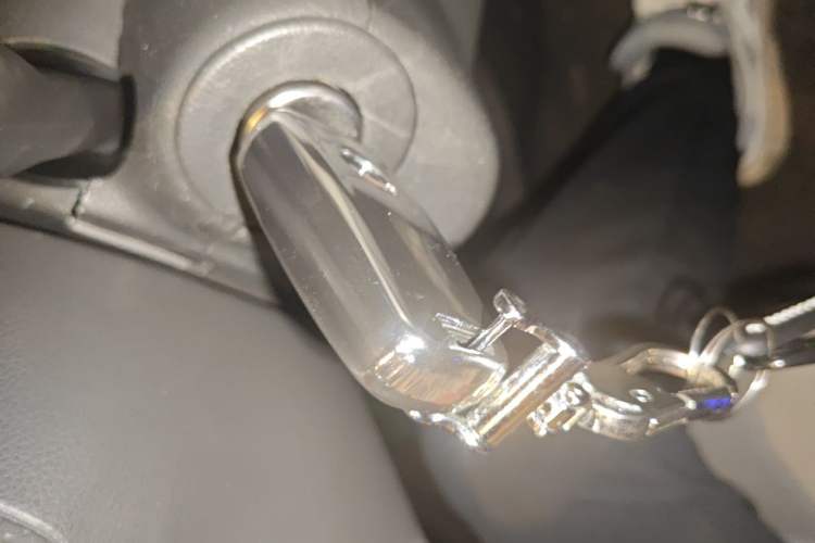 Used Chevrolet Cruze 2011 1.8L SE Automatic Vehicle Key