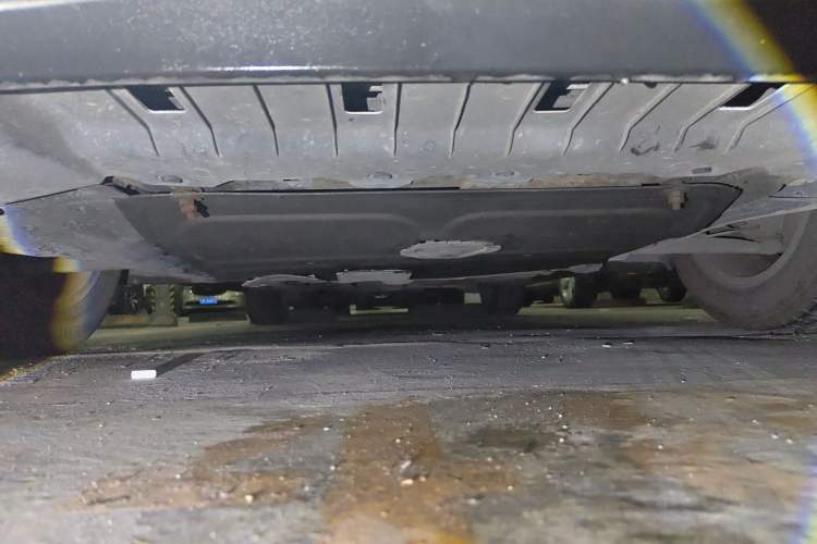 Used Chevrolet Cruze 2011 1.8L SX Automatic Transmission Chassis Front