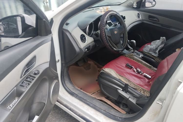 Used Chevrolet Cruze 2011 1.6L SL Grand Touring Edition Automatic Driver Seat