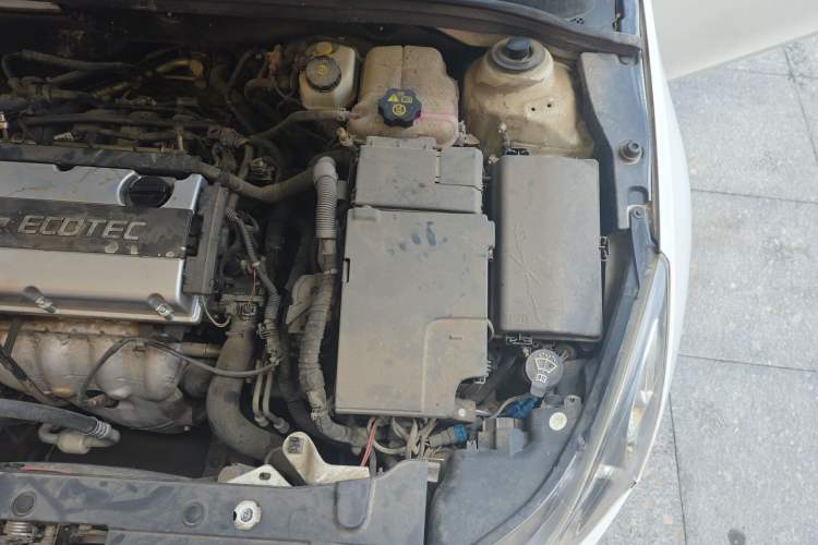 Used Chevrolet Cruze 2011 1.8L SX Automatic Transmission Engine Bay Left