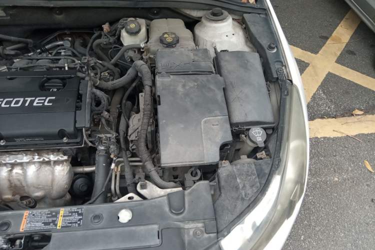 Used Chevrolet Cruze 2011 1.8L SE Automatic Engine Bay Left