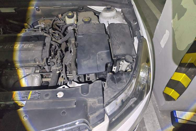 Used Chevrolet Cruze 2011 1.8L SX Automatic Transmission Engine Bay Left