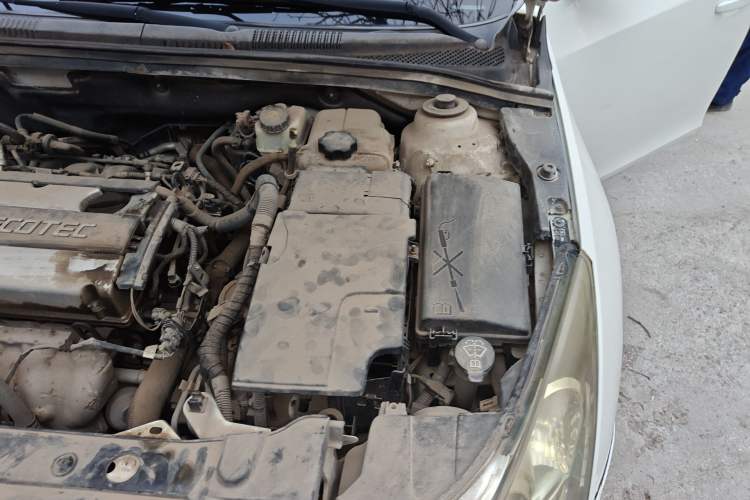 Used Chevrolet Cruze 2011 1.8L SE Automatic Engine Bay Left