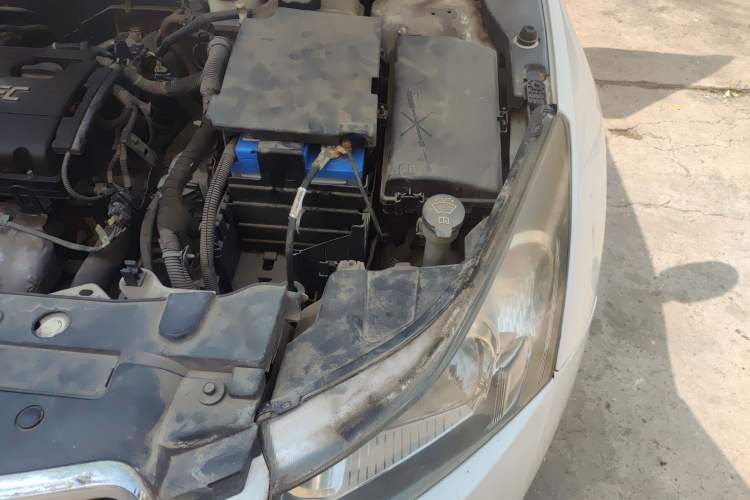 Used Chevrolet Cruze 2011 1.6L SE Automatic Engine Bay Left
