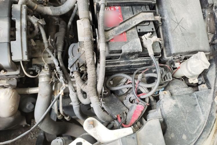 Used Chevrolet Cruze 2011 1.6L SE Automatic Engine Bay Left