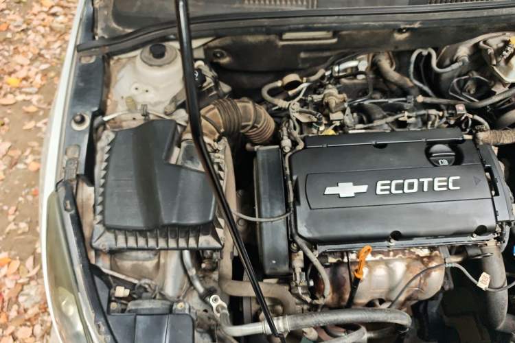 Used Chevrolet Cruze 2011 1.6L SE MT Transformers Edition Engine Bay Right