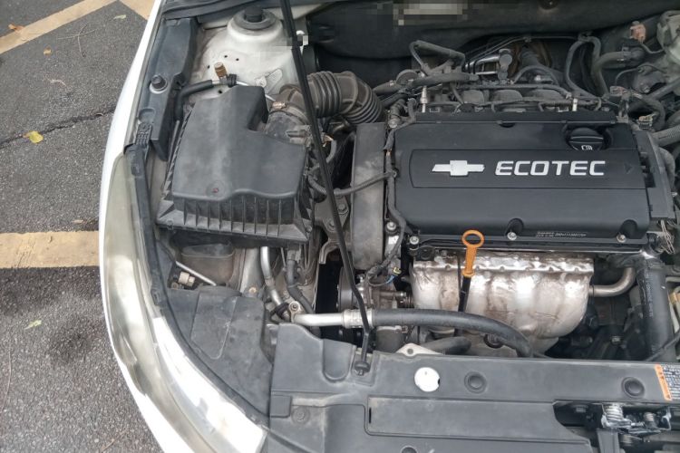 Used Chevrolet Cruze 2011 1.8L SE Automatic Engine Bay Right